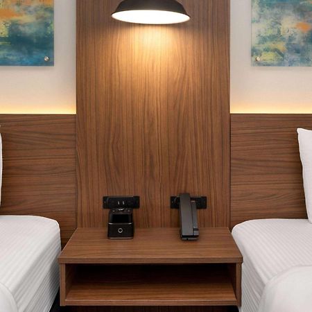 La Quinta By Wyndham Angleton Hotel Ngoại thất bức ảnh