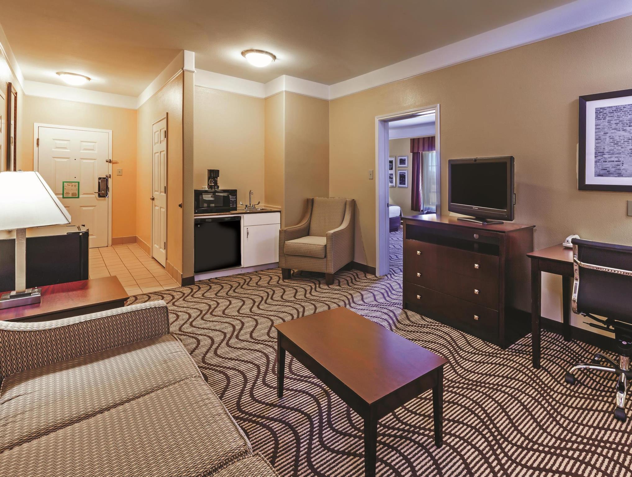 La Quinta By Wyndham Angleton Hotel Ngoại thất bức ảnh