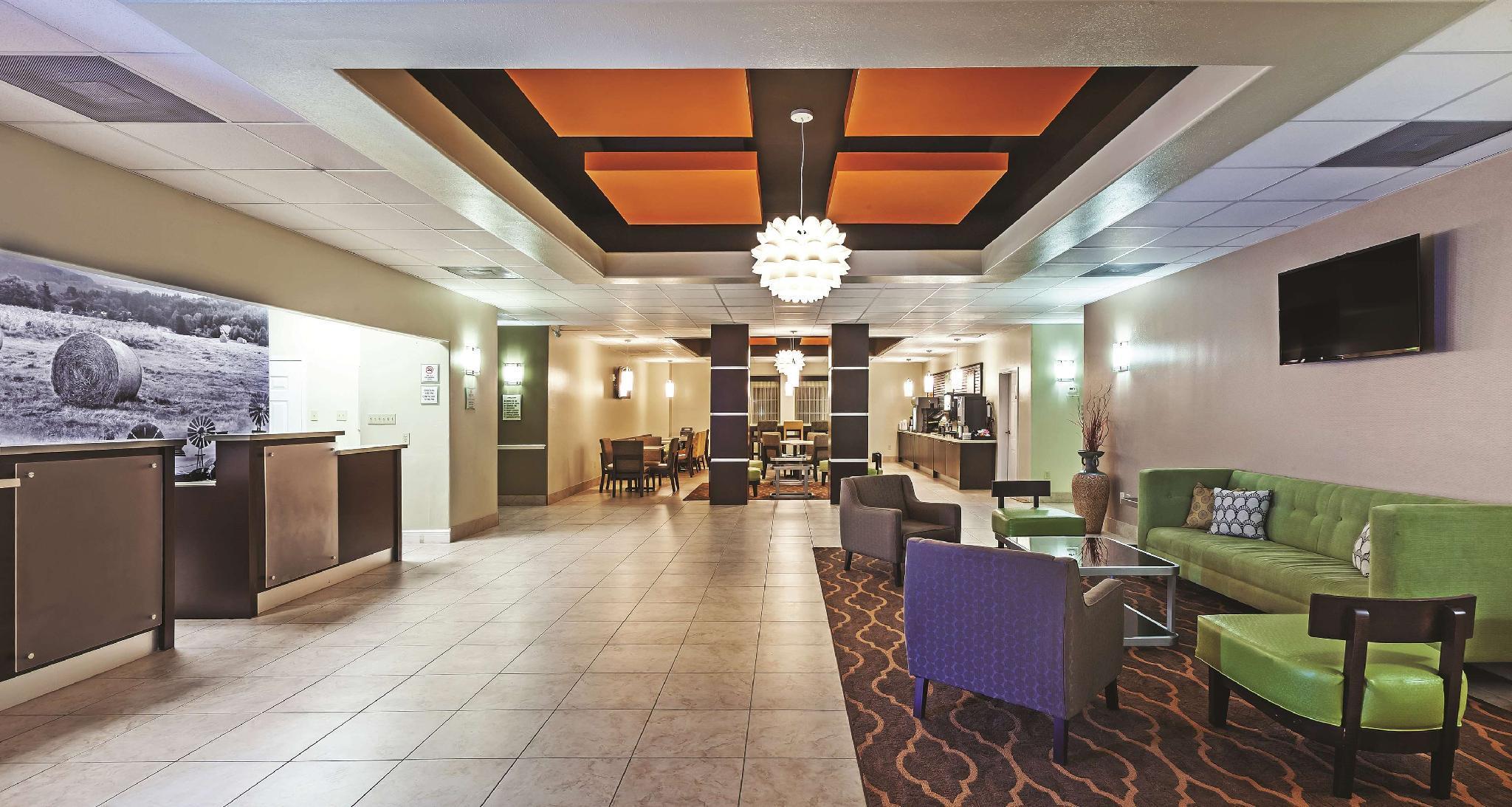 La Quinta By Wyndham Angleton Hotel Ngoại thất bức ảnh