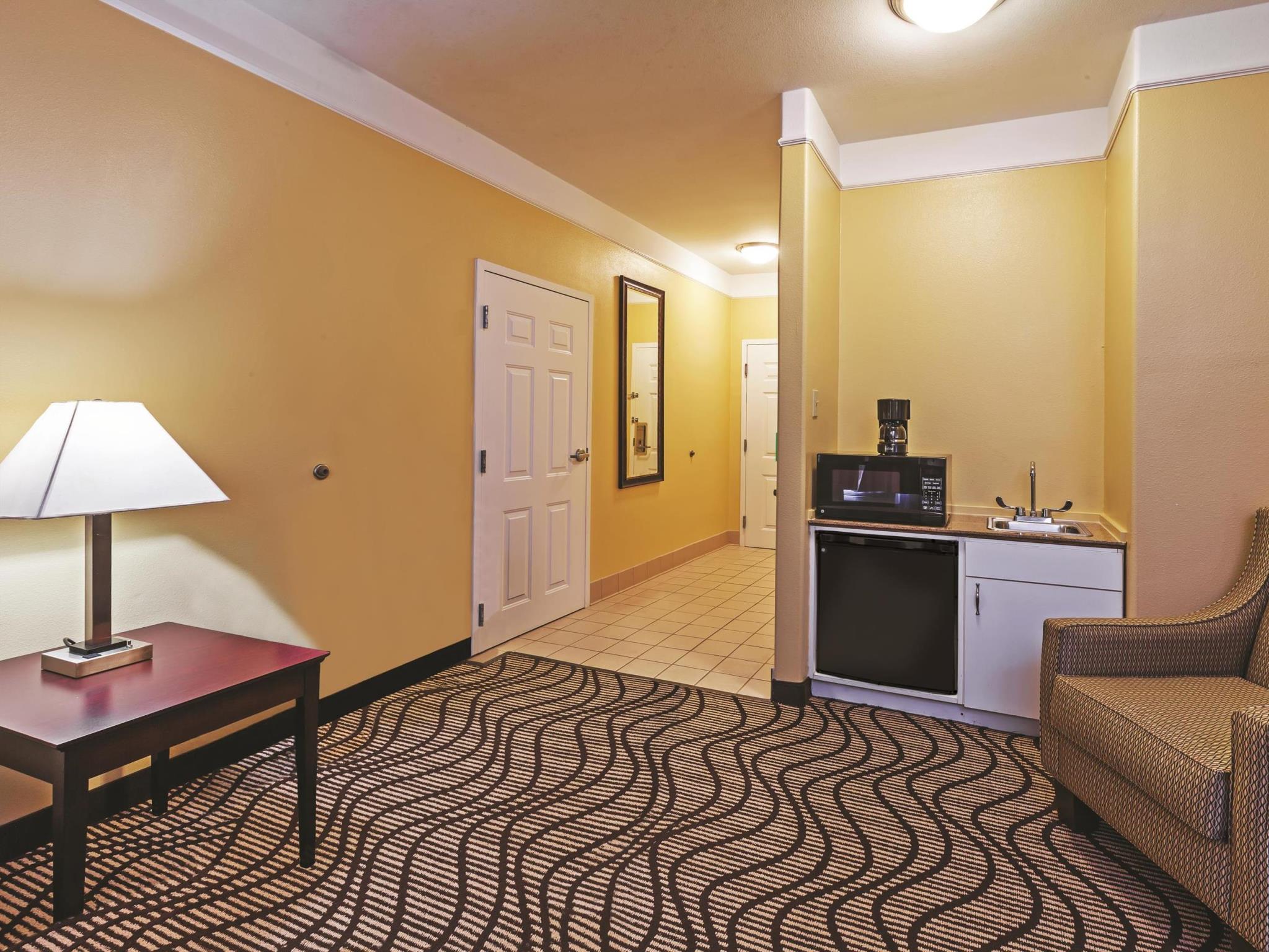 La Quinta By Wyndham Angleton Hotel Ngoại thất bức ảnh