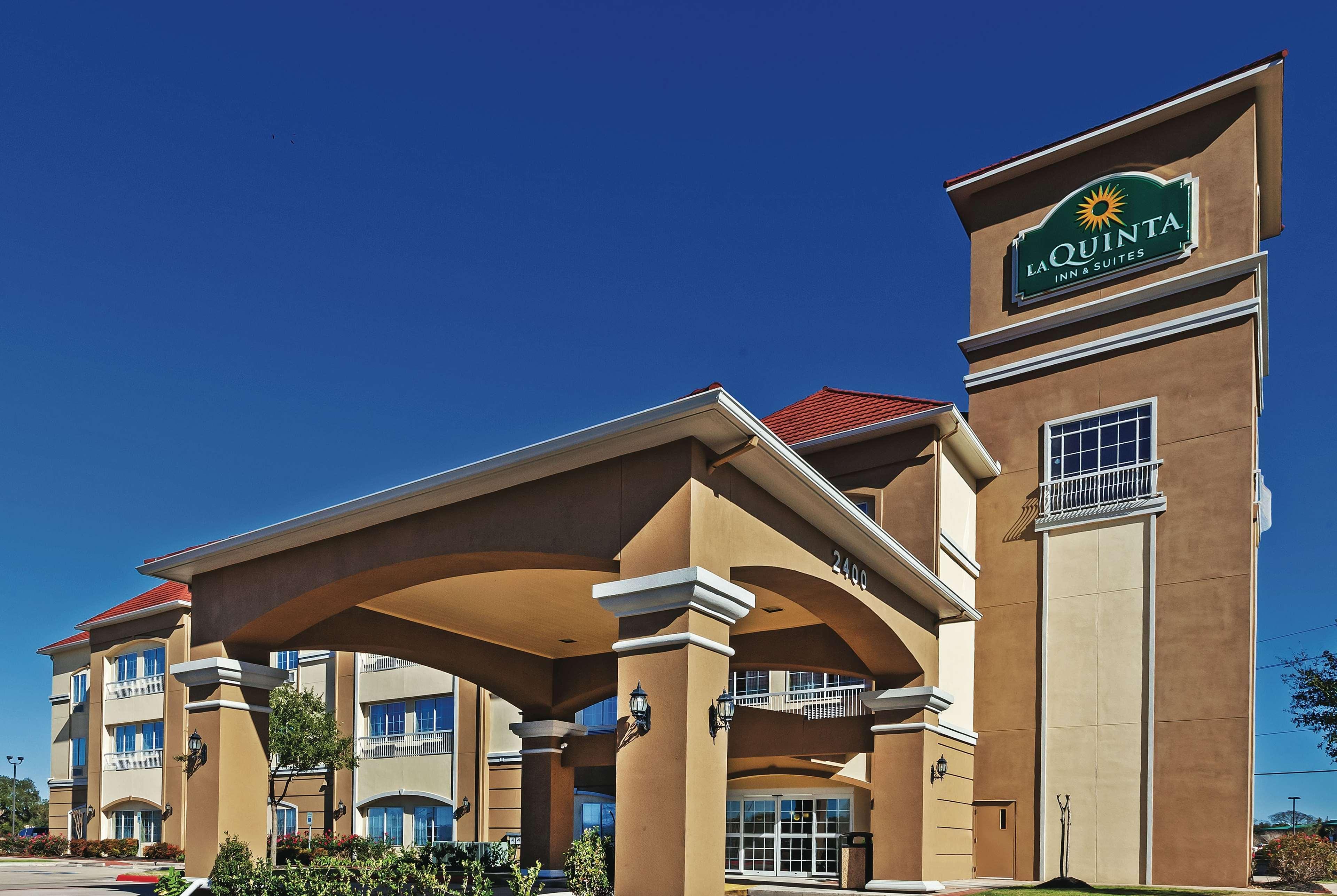 La Quinta By Wyndham Angleton Hotel Ngoại thất bức ảnh