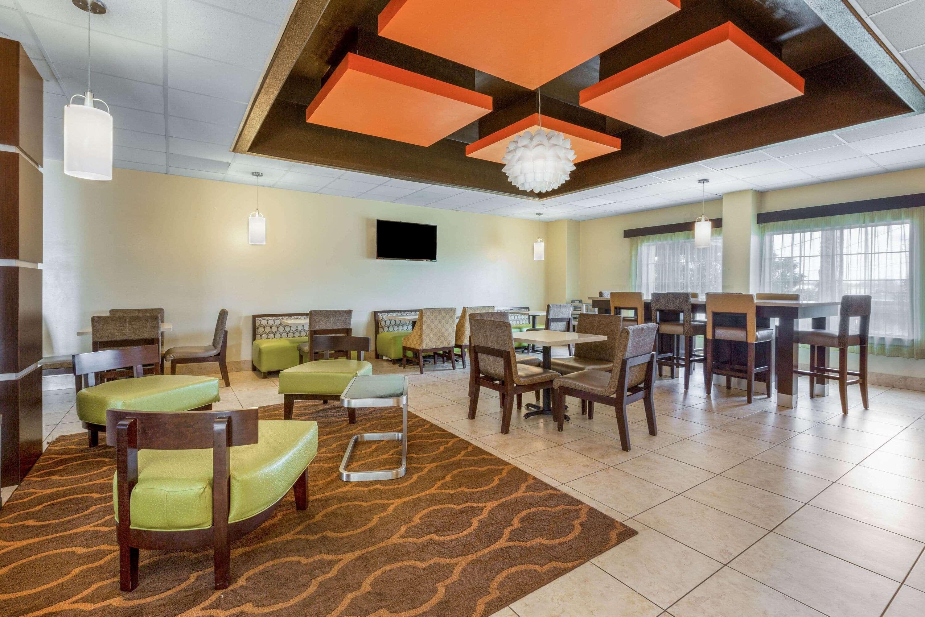 La Quinta By Wyndham Angleton Hotel Ngoại thất bức ảnh