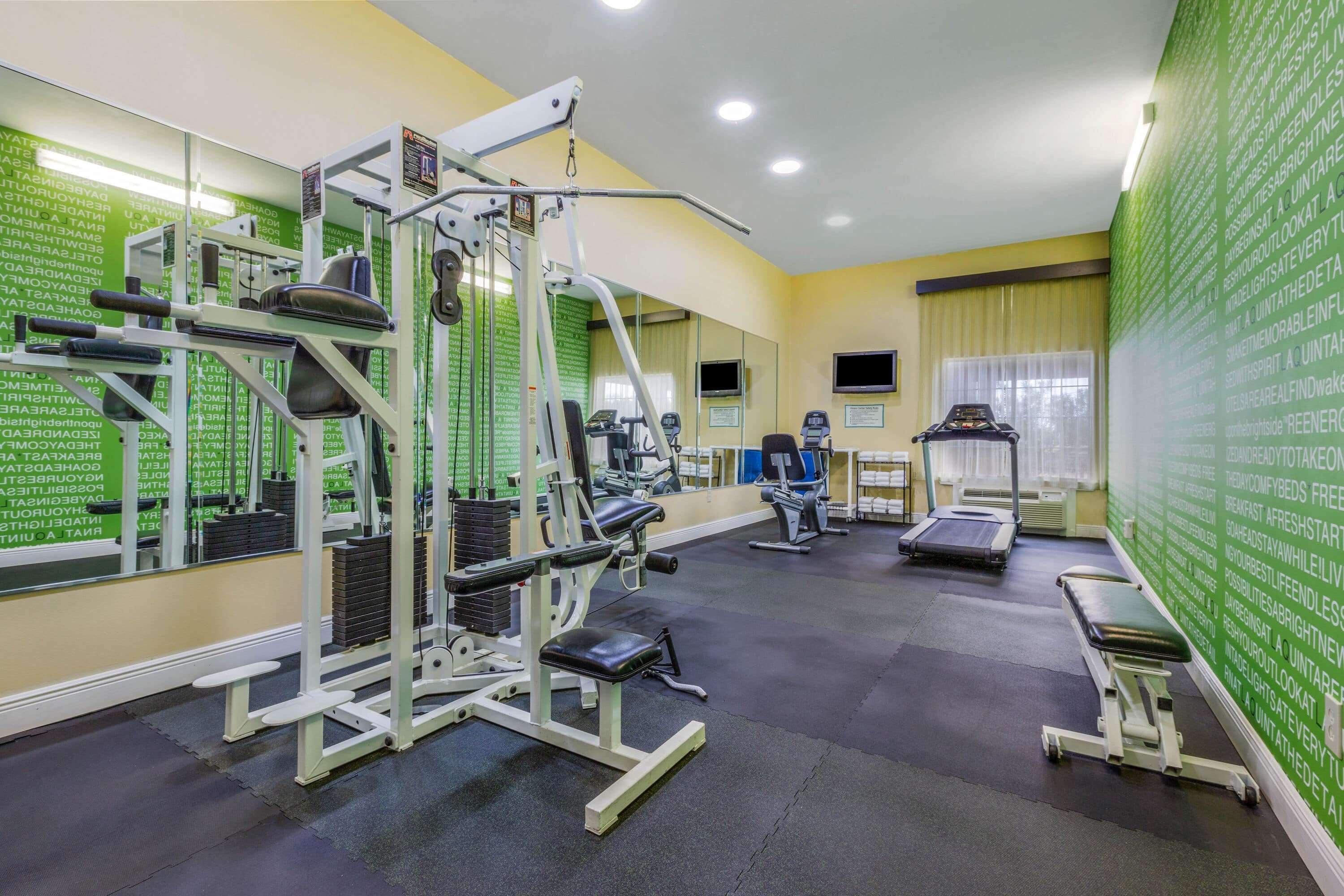 La Quinta By Wyndham Angleton Hotel Ngoại thất bức ảnh